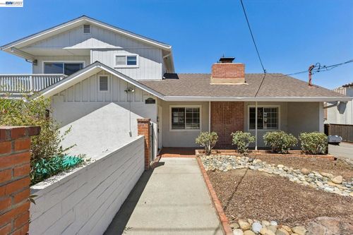 3851 Vineyard Ave, Pleasanton, CA, 94566-6799 | Card Image