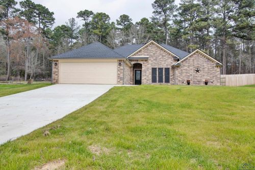 697 English Ln, Longview, TX, 75605-7248 | Card Image
