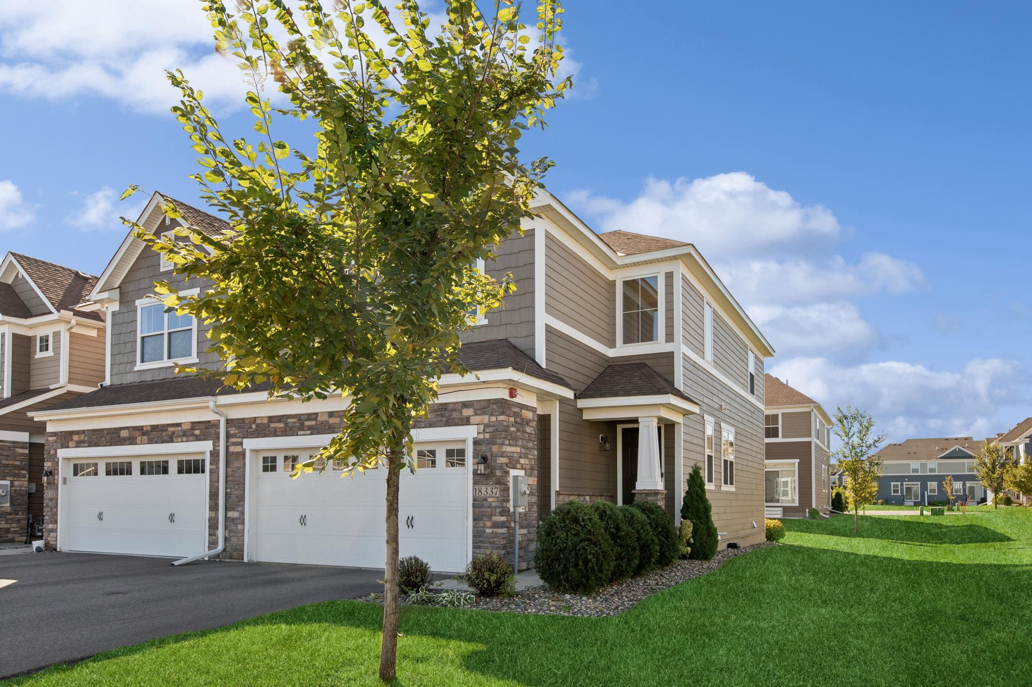 Gladden Ln, Lakeville, MN 55044