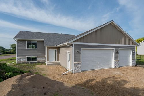123 Erin Ct, Nicollet, MN, 56074-2106 | Card Image