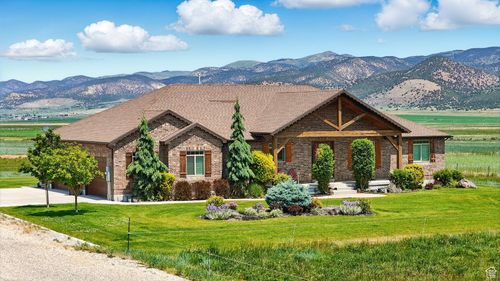 8760 W 25800 N, Portage, UT, 84331-8903 | Card Image