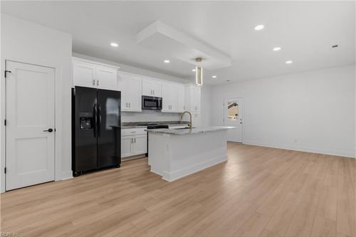 1112 Fayette St, Portsmouth, VA, 23704-5618 | Card Image