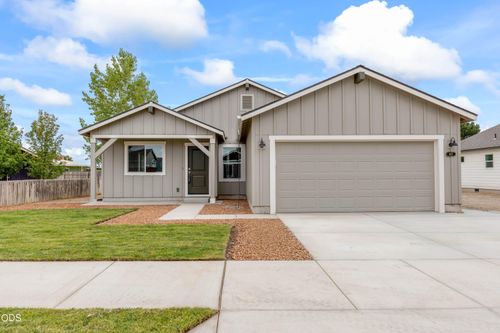 123-407 Nw Monte Vista Ave, Madras, OR, 97741-9667 | Card Image