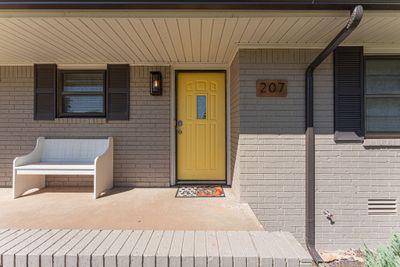 Property entrance with covered porch | Image 3