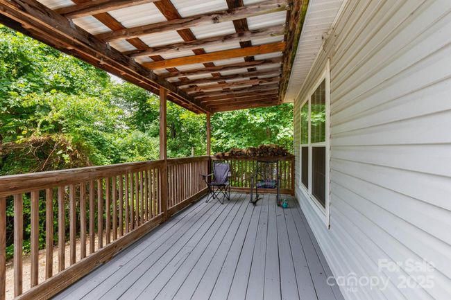 16 Rusty Clay Rdg, House other with 3 bedrooms, 2 bathrooms and null parking in Fairview NC | Image 5