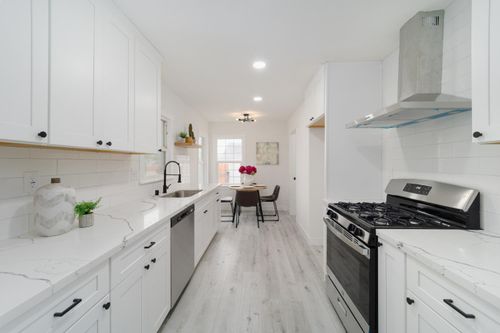 3972 17th Ave, Sacramento, CA, 95820-2716 | Card Image