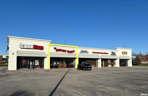 4810 Elmore Ave, Davenport, IA, 52807-3423 | Card Image