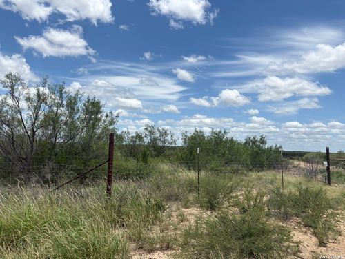 501 Moonlight Trl, Eagle Pass, TX, 78852-1366 | Card Image