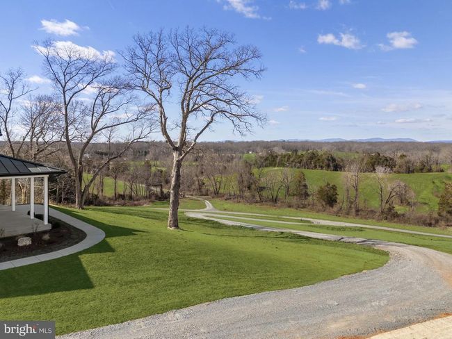 7039 Silk Rd, House other with 6 bedrooms, 5 bathrooms and null parking in JEFFERSONTON VA | Image 8