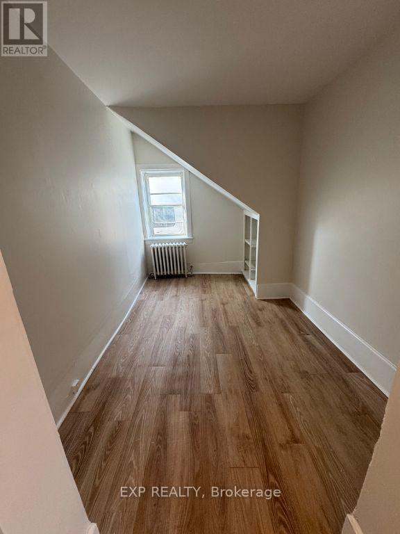 Residential Lease in Halton Hills (AC Acton) 4
