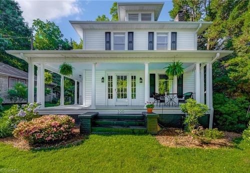 220 Gloria Ave, Winston-Salem, NC, 27127-2035 | Card Image