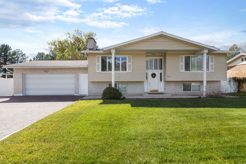 915 Aspen Way, Layton, UT, 84040-3414 | Card Image