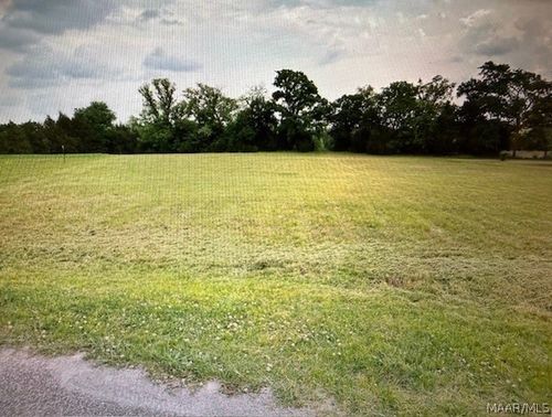 900 Kerington Ln, Pike Road, AL, 36064-4032 | Card Image