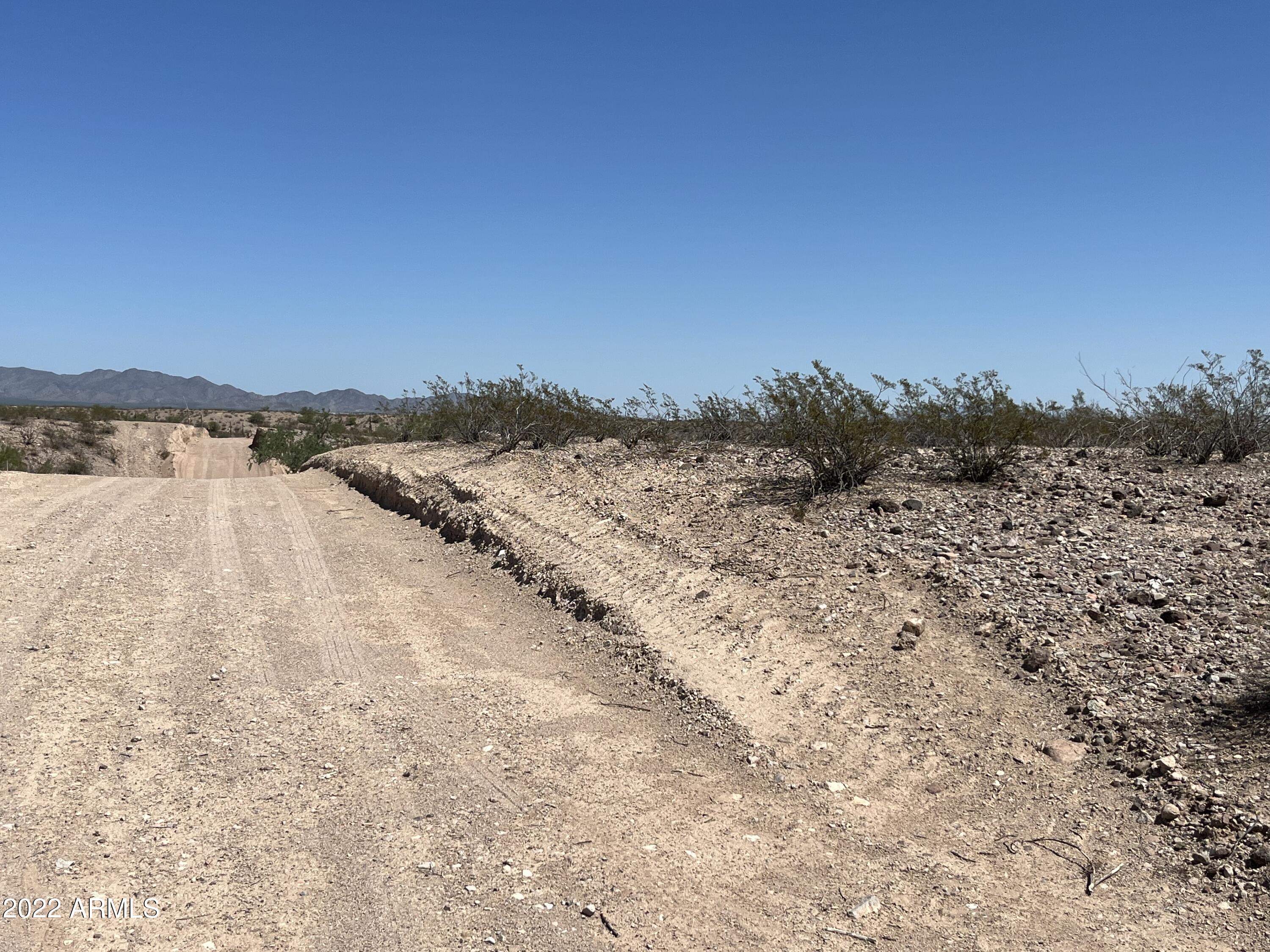 Land in Tonopah 4