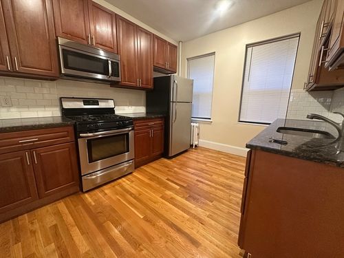 9-25 Peterborough St, Boston, MA, 02215-4410 | Card Image