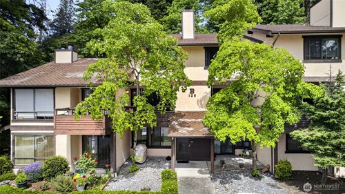 b5-140 Summit Ave N, Kent, WA, 98030-4799 | Card Image