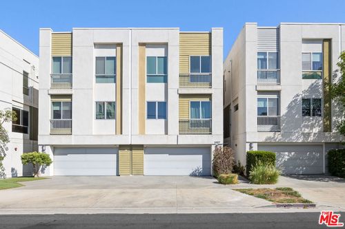 5907 Saturn St, LOS ANGELES, CA, 90019-5852 | Card Image