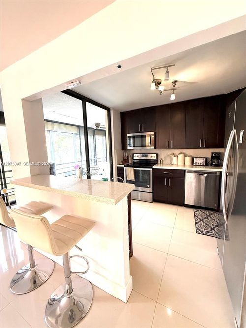 227-e-671 Ne 195th St, Miami, FL, 33179-3340 | Card Image