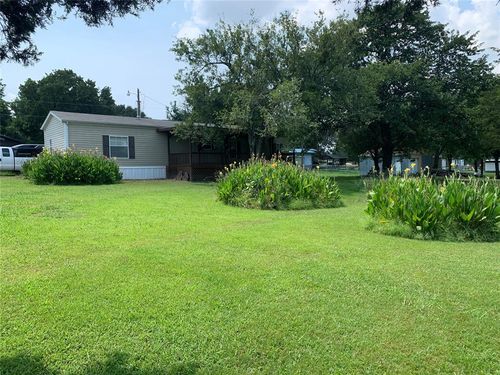 277 N Erie St, Canadian, OK, 74425-5079 | Card Image