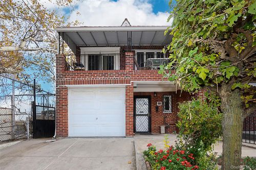 2037 37th St, Astoria, NY, 11105-1627 | Card Image