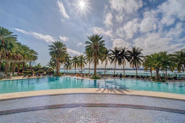 APT-262 - 1500 Bay Rd, Condo with 2 bedrooms, 2 bathrooms and null parking in Miami Beach FL | Image 76