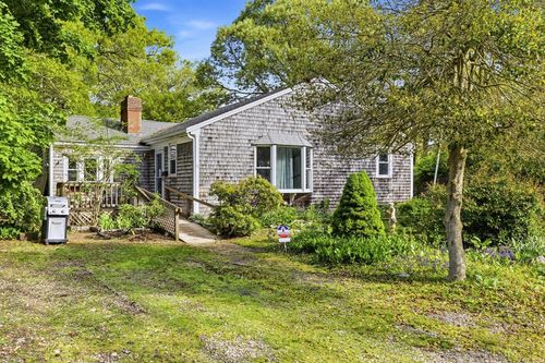 15 Anthony Rd, West Yarmouth, MA, 02673-3776 | Card Image