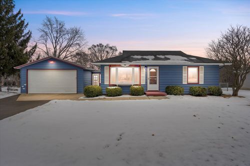 2623212 Ridge Rd, Waukesha, WI, 53189-6316 | Card Image