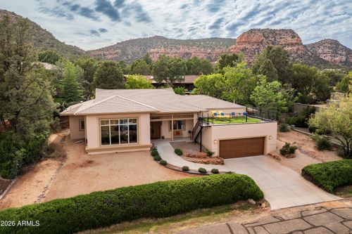 325 Montazona Trl, Sedona, AZ, 86351-7529 | Card Image
