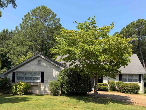 2817 Burleson St, Florence, AL, 35633-1511 | Card Image