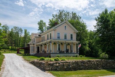 Lovely home in picturesque Belmont village. | Image 3