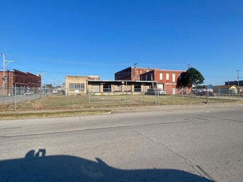 822 S Virginia Avenue, Joplin, MO, 64801 | Card Image