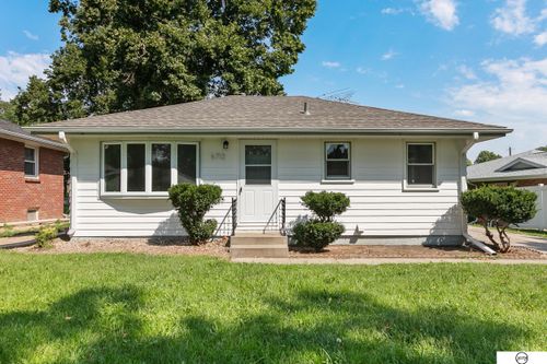 6712 Cleveland Ave, Lincoln, NE, 68507-2813 | Card Image