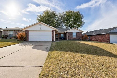 1301 Grand Manor, Midwest City, OK, 73130 | Card Image