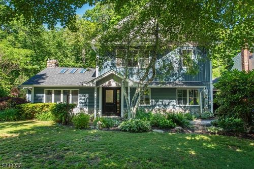 40 Hancock Dr, West Milford, NJ, 07480-4507 | Card Image