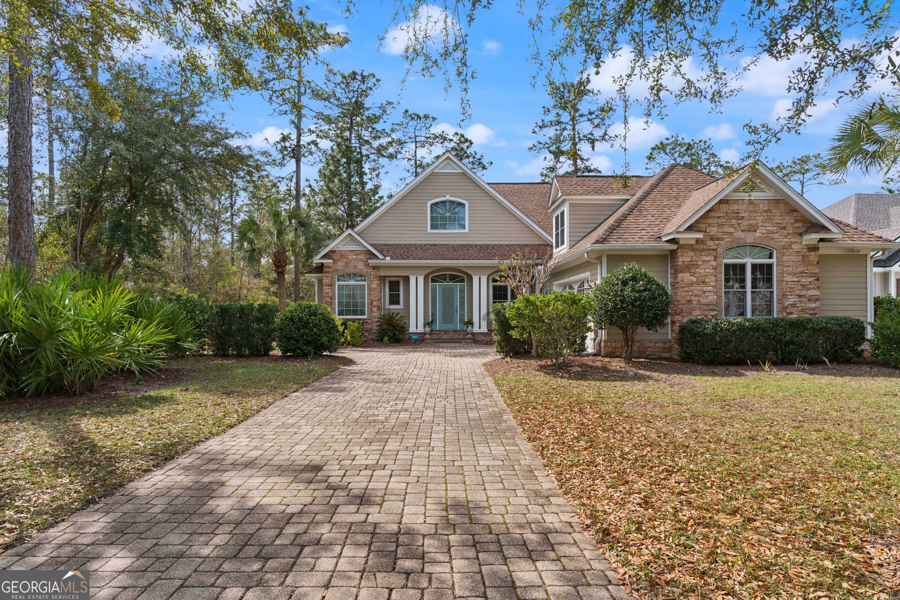 Residential in Waverly 2