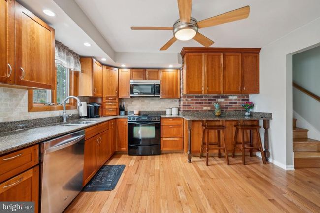 211 Oak Ln, House other with 3 bedrooms, 3 bathrooms and null parking in TABERNACLE NJ | Image 8