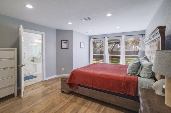 Master Bedroom | Image 14