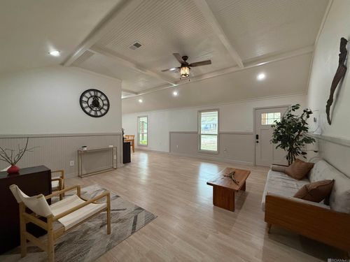 6935 Redwood Ln, Jackson, LA, 70748-3649 | Card Image