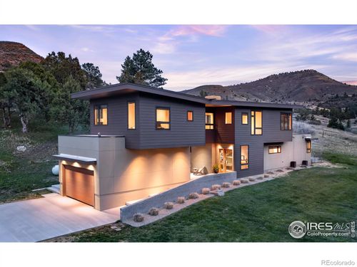 451 Red Gulch Rd, Lyons, CO, 80540-8830 | Card Image