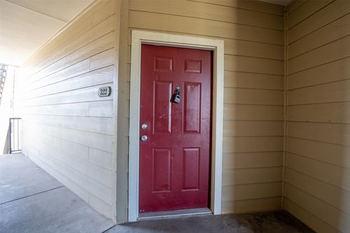 322-2320 Gracy Farms Ln, Austin, TX, 78758-2304 | Card Image