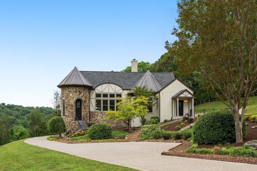 1026 Holly Tree Gap Rd, Brentwood, TN, 37027-6410 | Card Image