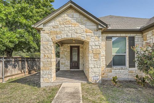 1100 Hyde Park Dr, Round Rock, TX, 78665-4024 | Card Image