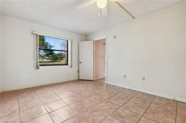 APT-105 - 4198 27 Th Ct Sw, Condo with 2 bedrooms, 2 bathrooms and null parking in NAPLES FL | Image 11