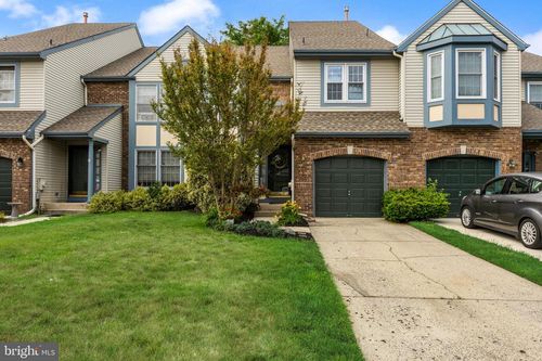 7 Corkery Ln, MEDFORD, NJ, 08055-2370 | Card Image