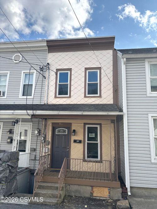934 W Independence Street, Coal Township, PA, 17866 | Card Image