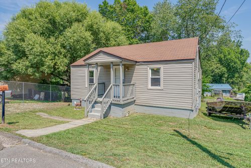 1013 Drive E, Knoxville, TN, 37920-4051 | Card Image