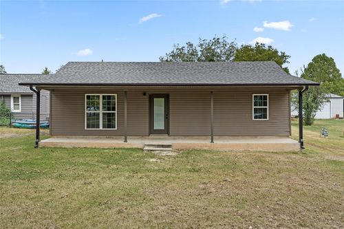 319 N Spruce, Stratford, OK, 74872-4402 | Card Image