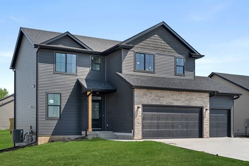 2914 Nw Reinhart Dr, Ankeny, IA, 50023-7983 | Card Image