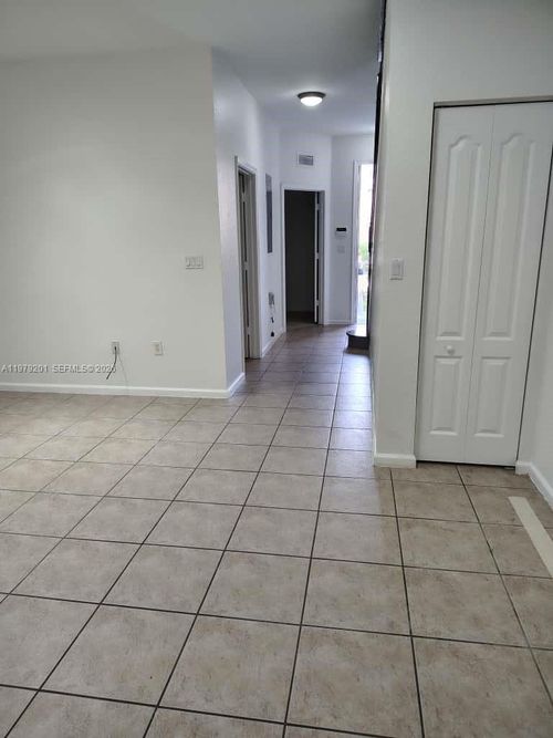 28-21207 Nw 14th Pl, Miami Gardens, FL, 33169-7431 | Card Image