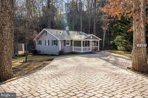 2521 Hawksbill Rd, MC GAHEYSVILLE, VA, 22840-2144 | Card Image